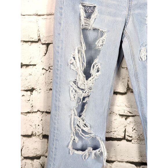 AMERICAN EAGLE Mom Jean Distressed Destroyed Trashed Grunge Denim High Rise Sz 4 - Picture 3 of 9
